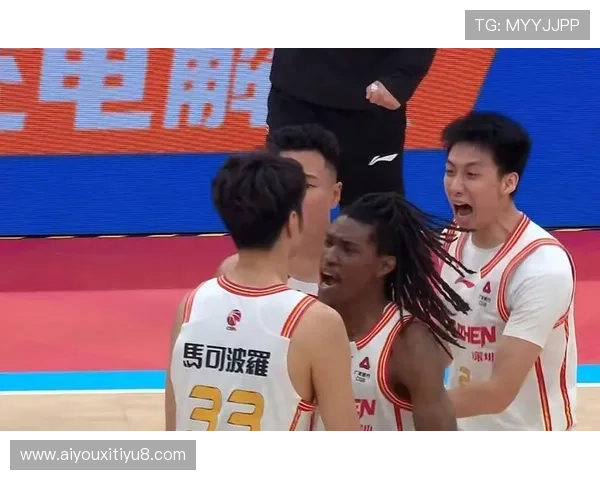 王浩然13分8篮板压制张镇麟，深圳年轻锋线崛起